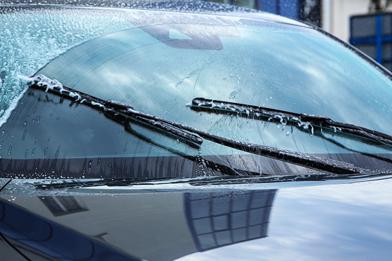 windshield wipers on ice windshield